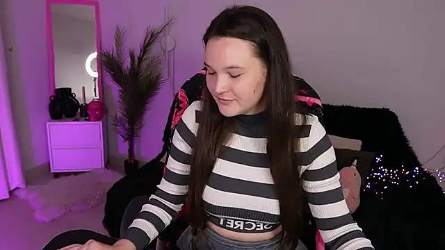 NikolFelix online show from 27, 10, 2025