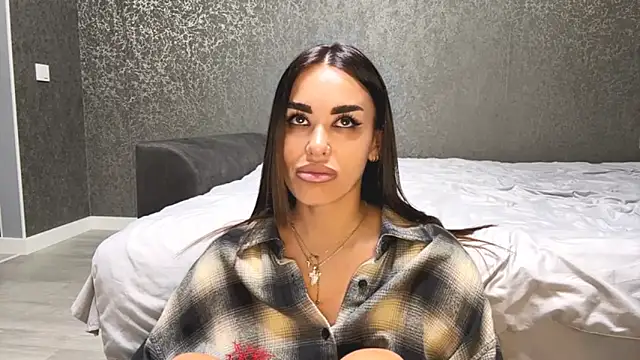 velvetveyraX online show from 12, 5, 2026