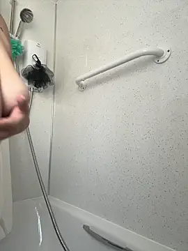 Snapshot of BubblesLovexox chatting on 9, 3, 2026 BubblesLovexox online show from 9, 3, 2026