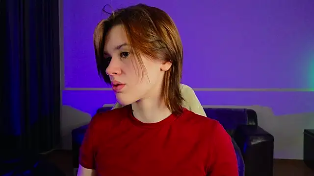 LoraPuffs online show from 8, 6, 2026