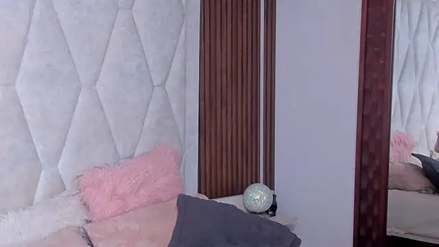 IrinaaVega online show from 4, 6, 2026