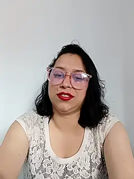 Caroline-17 online show from 27, 11, 2025