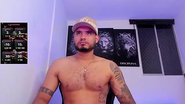 Snapshot of AUSTINN_TORRES chatting on 4, 3, 2026 AUSTINN TORRES online show from 4, 3, 2026