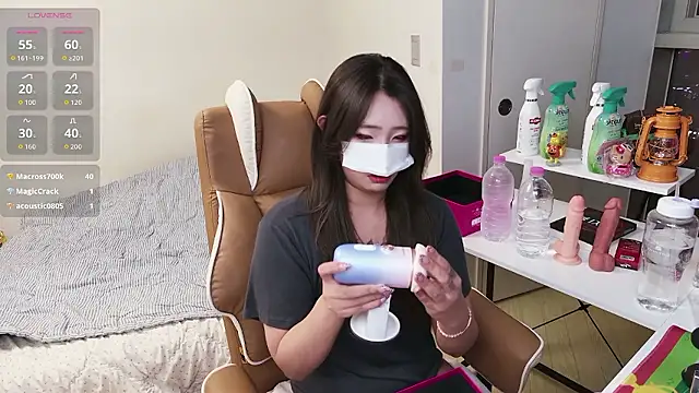 Milk Sola online show from 20, 11, 2025