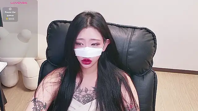 Milk Sola online show from 12, 7, 2026