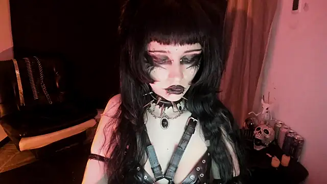 Yueeclipsa online show from 2, 2, 2026