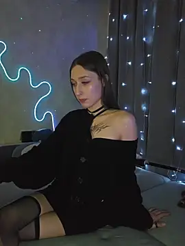 Emma Wilsons online show from 22, 2, 2026