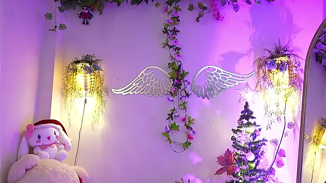 Snapshot of ISA_NIXON chatting on 16, 12, 2025 ISA NIXON online show from 16, 12, 2025