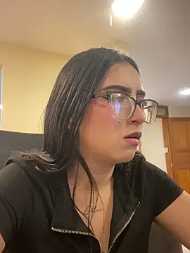 Kloe Novoa online show from 11, 5, 2026