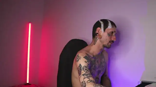 Snapshot of TokyoHatsumoto chatting on 13, 3, 2026 TokyoHatsumoto online show from 13, 3, 2026