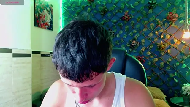 Garuo 18 online show from 18, 12, 2025