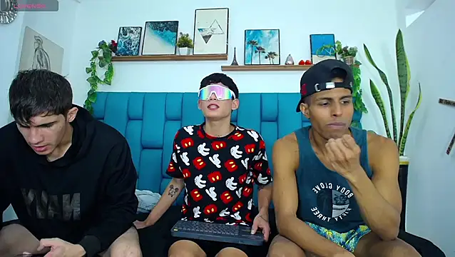 Hot Boys Latinos X online show from 19, 12, 2025