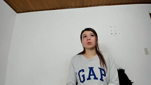 Vanessa Martinz online show from 13, 11, 2025