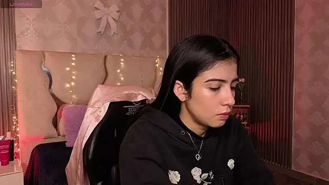 MAIILY TAY online show from 18, 2, 2026