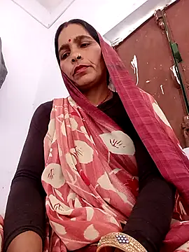 Indiangueen online show from 4, 12, 2025