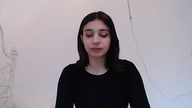 bellefleurrr online show from 27, 4, 2026