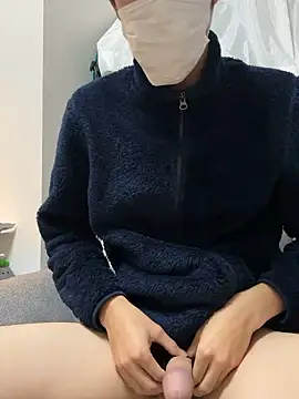 Snapshot of HERO113211 chatting on 24, 10, 2025 HERO113211 online show from 24, 10, 2025