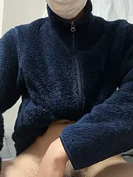 Snapshot of HERO113211 chatting on 29, 10, 2025 HERO113211 online show from 29, 10, 2025