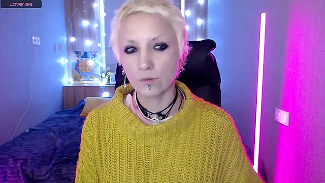 Snapshot of Sweet-n-Strong chatting on 14, 12, 2025 Sweet-n-Strong online show from 14, 12, 2025