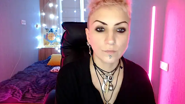 Snapshot of Sweet-n-Strong chatting on 20, 12, 2025 Sweet-n-Strong online show from 20, 12, 2025