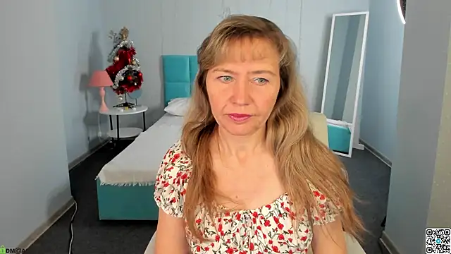 Carla Vogue online show from 21, 12, 2025