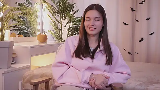 Snapshot of TiffaniePanyik chatting on 28, 10, 2025 TiffaniePanyik online show from 28, 10, 2025