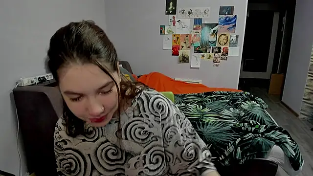 Snapshot of AgathaNott chatting on 28, 10, 2025 AgathaNott online show from 28, 10, 2025