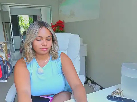 diosadeluniverso online show from 11, 4, 2026