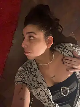 Snapshot of gigi333regi chatting on 4, 3, 2026 gigi333regi online show from 4, 3, 2026