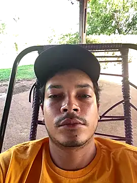 Snapshot of Fuccker30 chatting on 24, 10, 2025 Fuccker30 online show from 24, 10, 2025