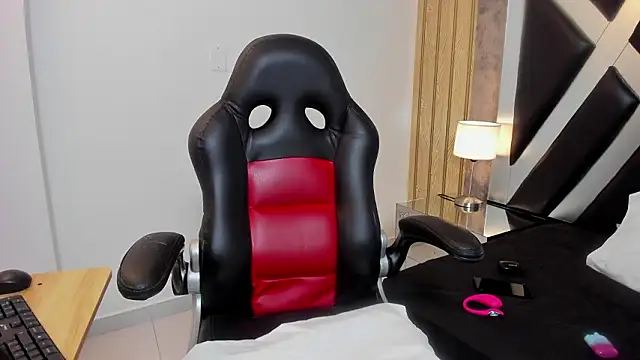 Snapshot of CloePerson chatting on 17, 1, 2026 CloePerson online show from 17, 1, 2026