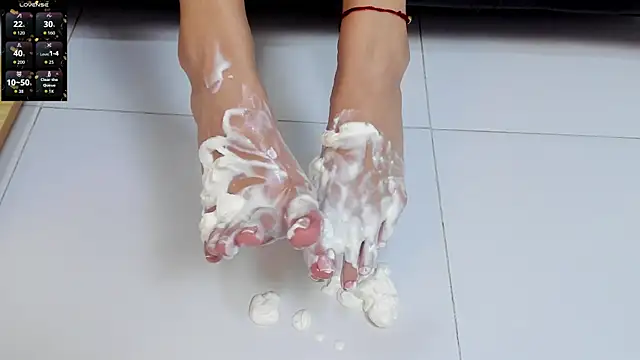 Snapshot of CloePerson chatting on 19, 2, 2026 CloePerson online show from 19, 2, 2026