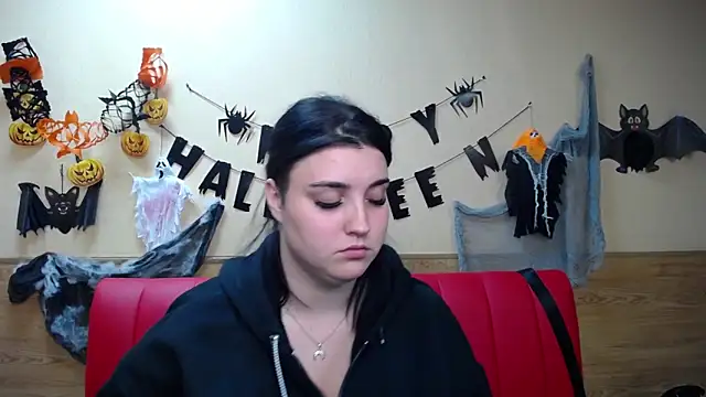 Snapshot of ScarletCargo chatting on 6, 11, 2025 ScarletCargo online show from 6, 11, 2025