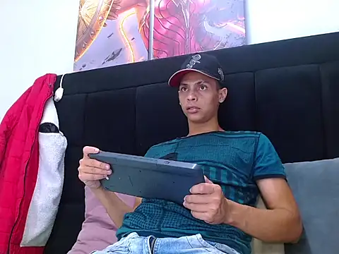 wiltom  online show from 15, 12, 2025