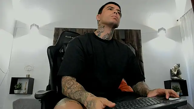 MATEO DILUCA online show from 29, 11, 2025