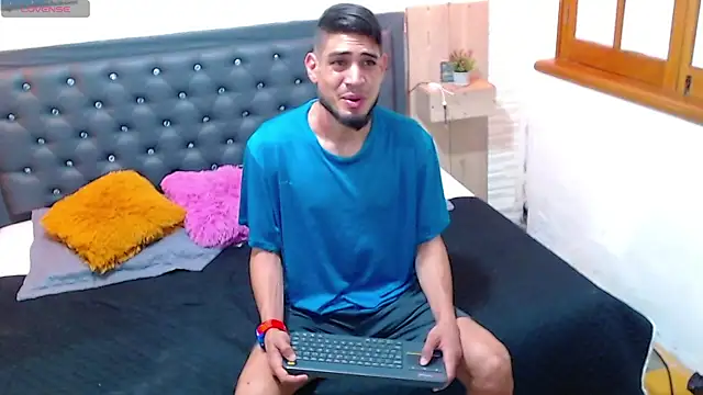 Snapshot of Tribilin_ht chatting on 10, 1, 2026 Tribilin ht online show from 10, 1, 2026