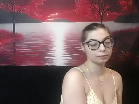 Snapshot of sweetbabygirlforyou chatting on 19, 11, 2025 sweetbabygirlforyou online show from 19, 11, 2025