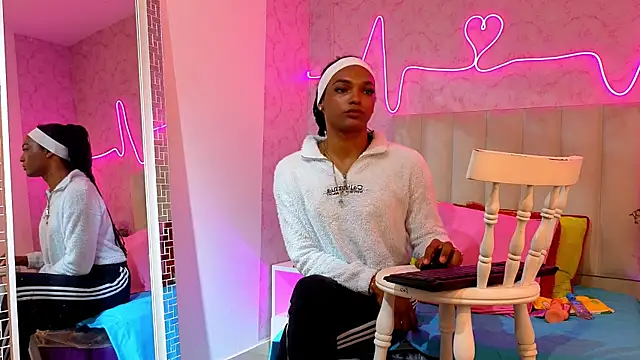 Kardy Castle7 online show from 3, 12, 2025