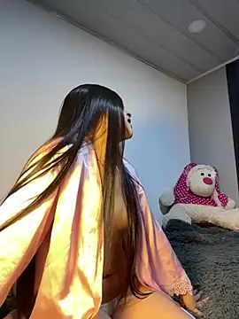 nicky and isabella online show from 14, 12, 2025