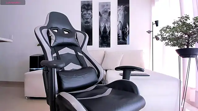 IamKael  online show from 5, 12, 2025