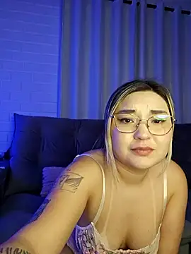 Snapshot of Kamila_ococial51 chatting on 24, 10, 2025 Kamila ococial51 online show from 24, 10, 2025