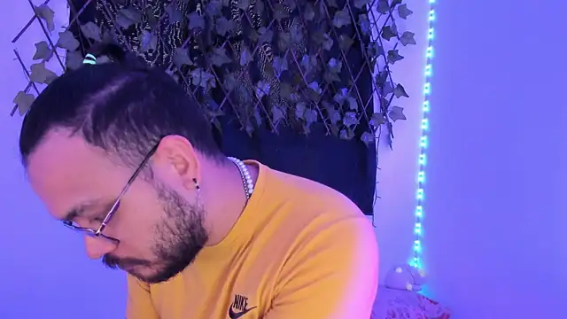 MarkWolfe1 online show from 6, 11, 2025