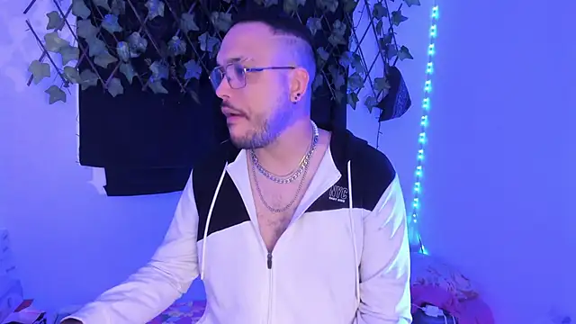 MarkWolfe1 online show from 12, 11, 2025