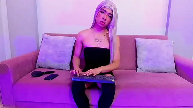 whisper nova online show from 10, 11, 2025