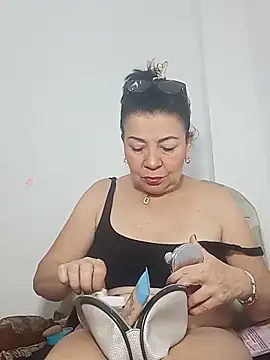 Snapshot of laliItaclark chatting on 30, 5, 2026 laliItaclark online show from 30, 5, 2026