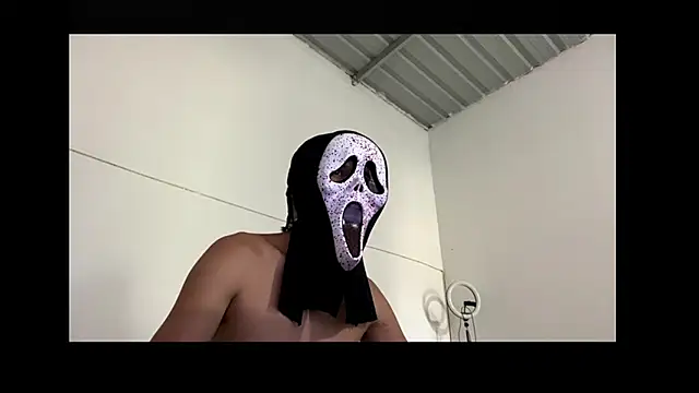 Snapshot of Emel199923 chatting on 25, 10, 2025 Emel199923 online show from 25, 10, 2025