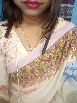 Snapshot of cute_mahi07 chatting on 14, 12, 2025 cute mahi07 online show from 14, 12, 2025