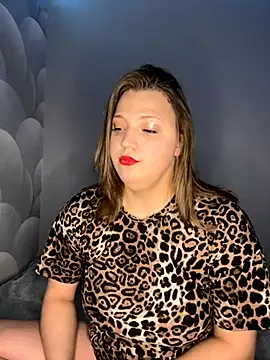 HalvedHunk online show from 25, 11, 2025