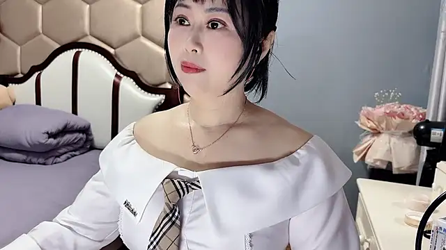 yaoyao22678 online show from 10, 5, 2026