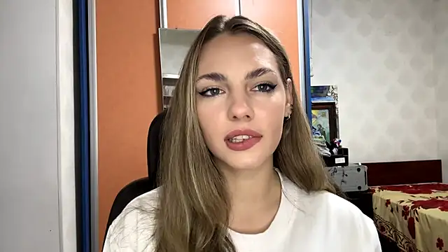 IlanaLafferty online show from 15, 11, 2025